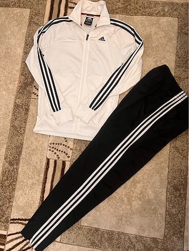 Orijinal Adidas