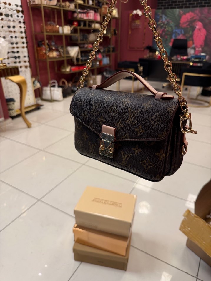 Lv çanta - Görsel 4