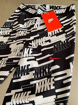 Nike tayt