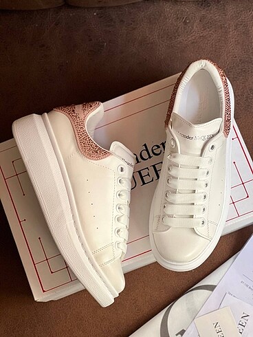 39 Beden Mcqueen taşlı