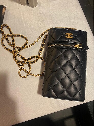 Chanel telefonluk