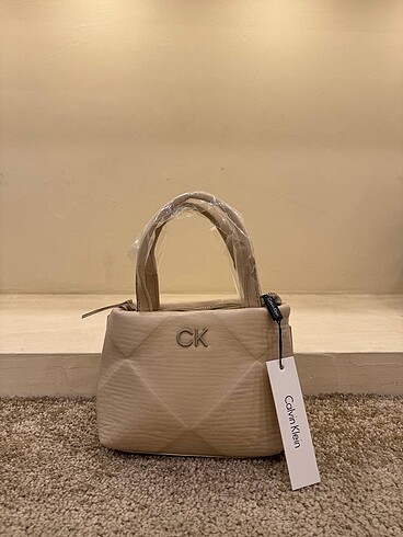  Beden Calvin klein çanta
