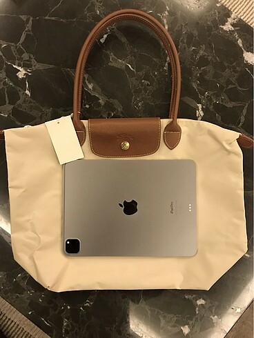 Longchamp bej