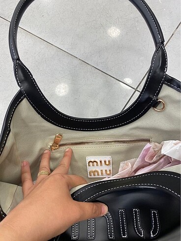  Beden Miu miu çanta