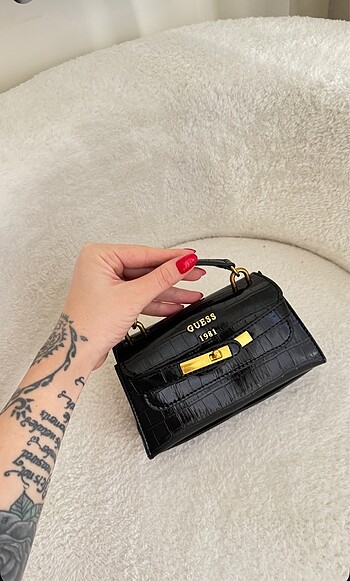 Guess mini