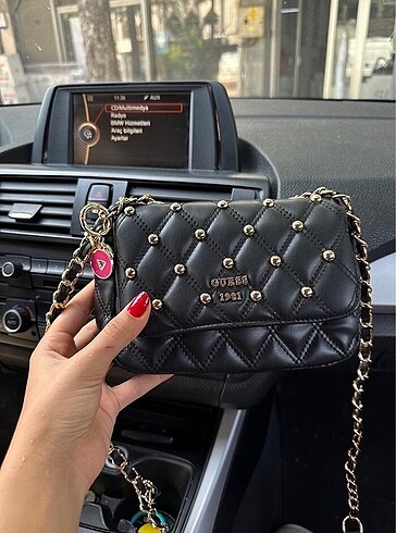 Guess mini