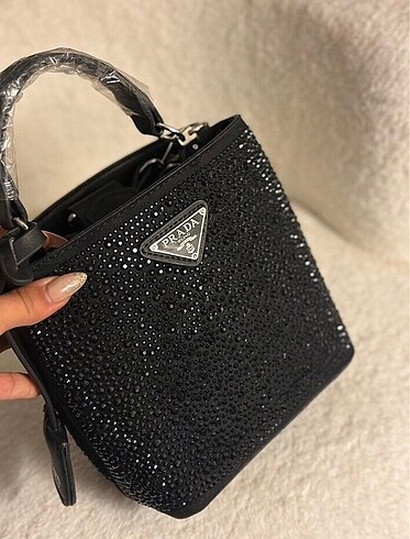 Prada taşlı çanta