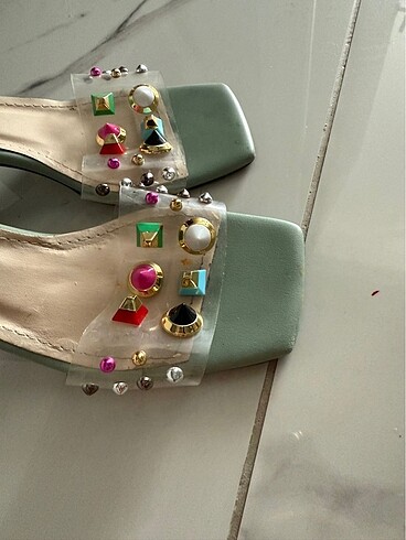 Crocs Fendi model terlik