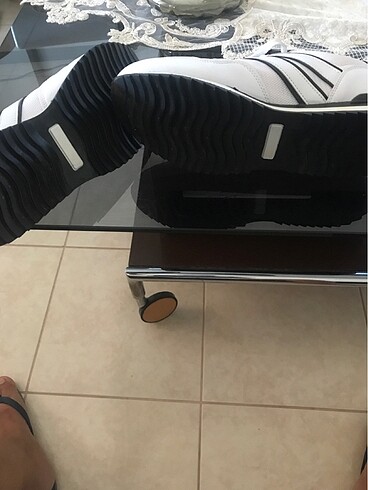 40 Beden Beyaz spor ayakkabı
