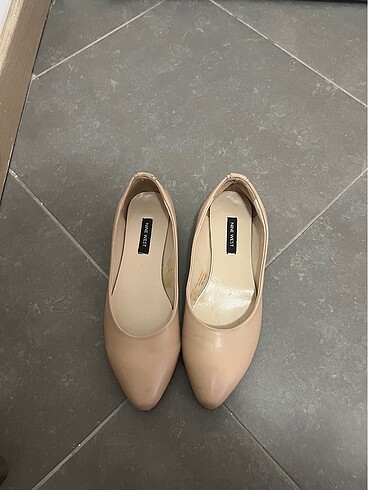 #Babet #ninewest
