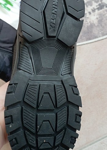 33 Beden siyah Renk Çocuk botlar. Kışlık