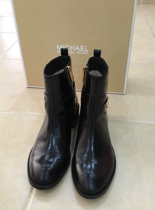 Michael Kors Single Sole Ryan Ankle Boot