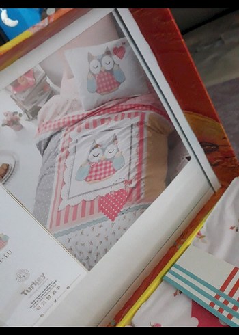 Diğer Çocuklar için Pastel Renkli Çok Renkli Nevresim Seti