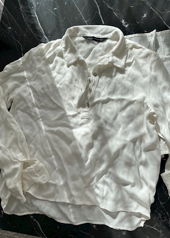 ZARA Beyaz V Yakalı Uzun Kollu gömlek