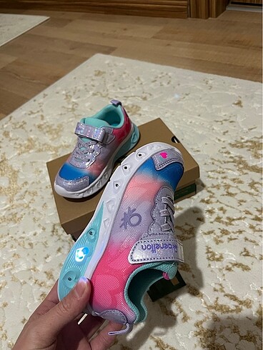 Benetton Benetton kız çocuk ışıklı ayakkabı