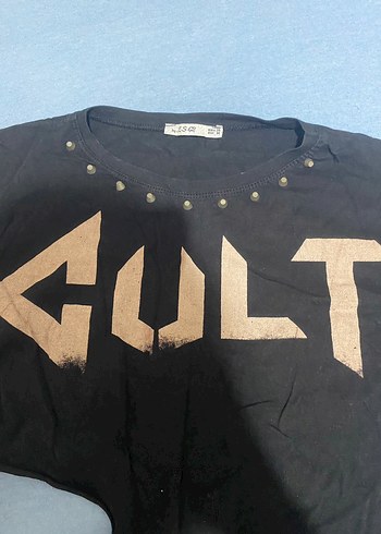 m Beden Yırtık detaylı marjinal tshirt