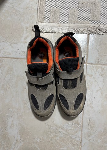 Decathlon Celik Burun İs Ayakkabisi