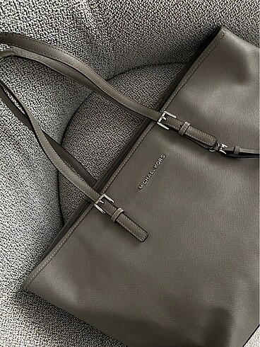 Michael Kors çanta