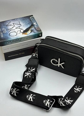 Calvin Klein siyah askılı çanta 