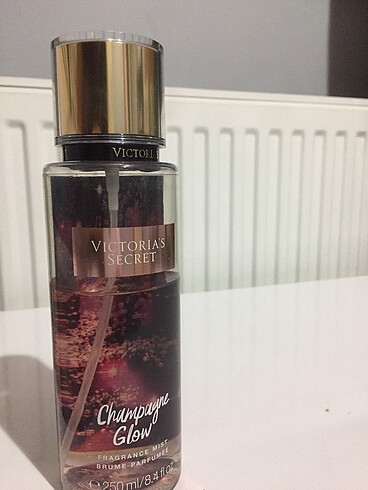 Victoria secret champagne glow