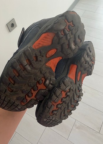 Erkek Çocuk Desenli Bot - Görsel 3