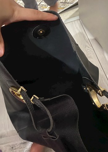 Tokalı Siyah Deri Kadın Çanta - Görsel 4