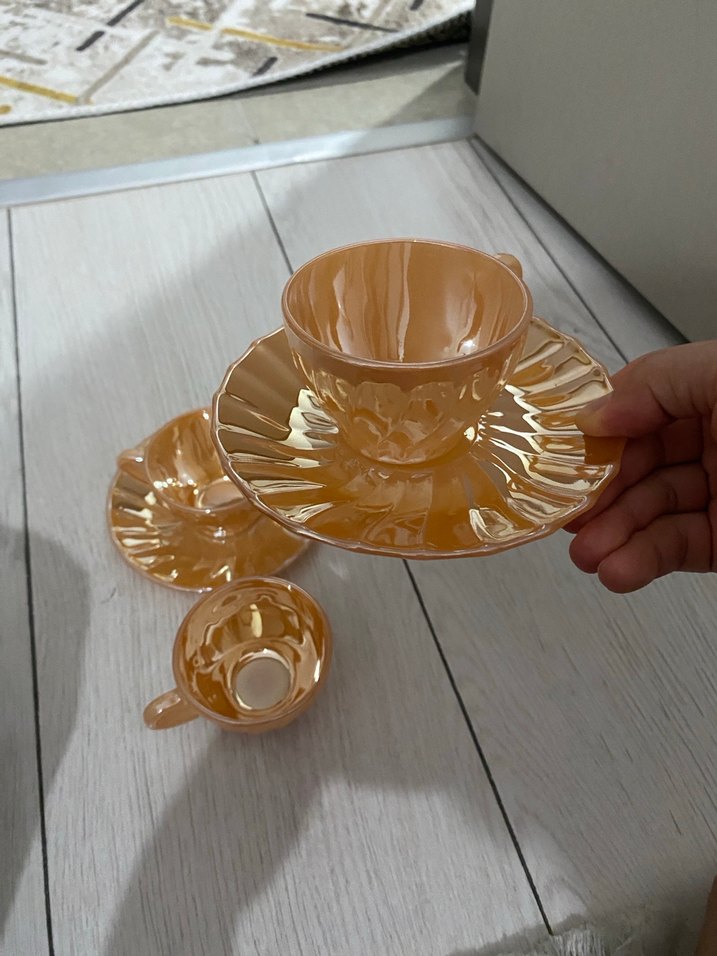 Parlak Bej Cam Fincan ve Tabak Seti - Görsel 3