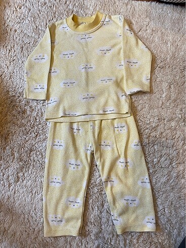 Bebek pijama takımı