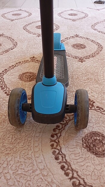 Beden Işıklı scooter