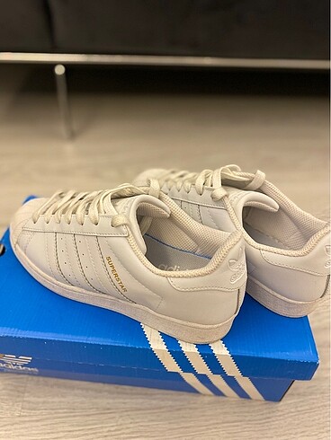 38 Beden beyaz Renk Adidas Superstar