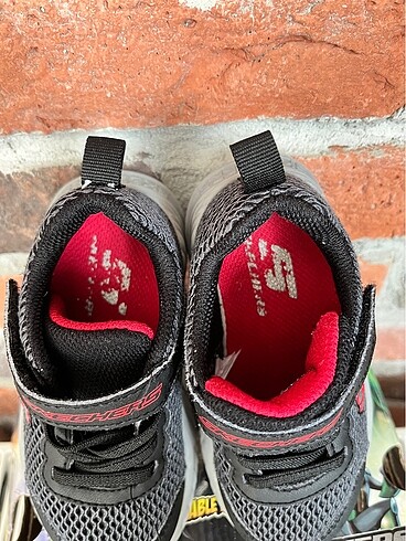 24 Beden Skechers 24 numara