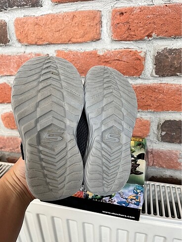 24 Beden siyah Renk Skechers 24 numara