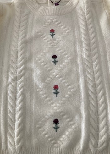 Nakışlı Beyaz Bohem Örgü Kazak - Görsel 3