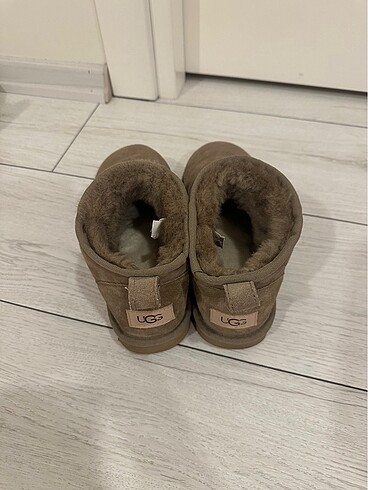 38 Beden Ugg ultra mini bot