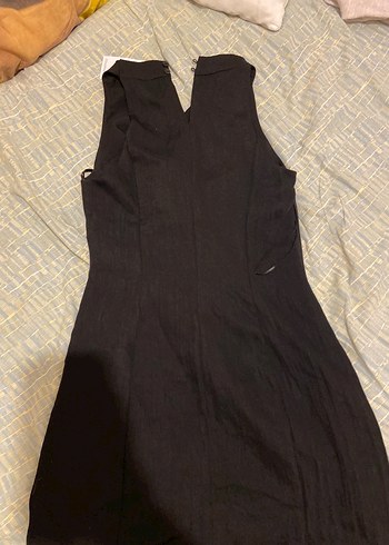 Siyah V Yakalı Drapeli Midi Elbise - Görsel 2