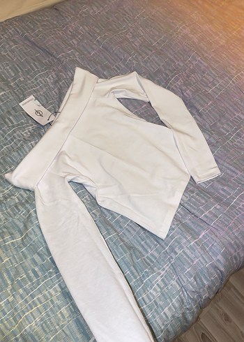 Beyaz Straplez Uzun Kollu Kadın Bluz - Görsel 3