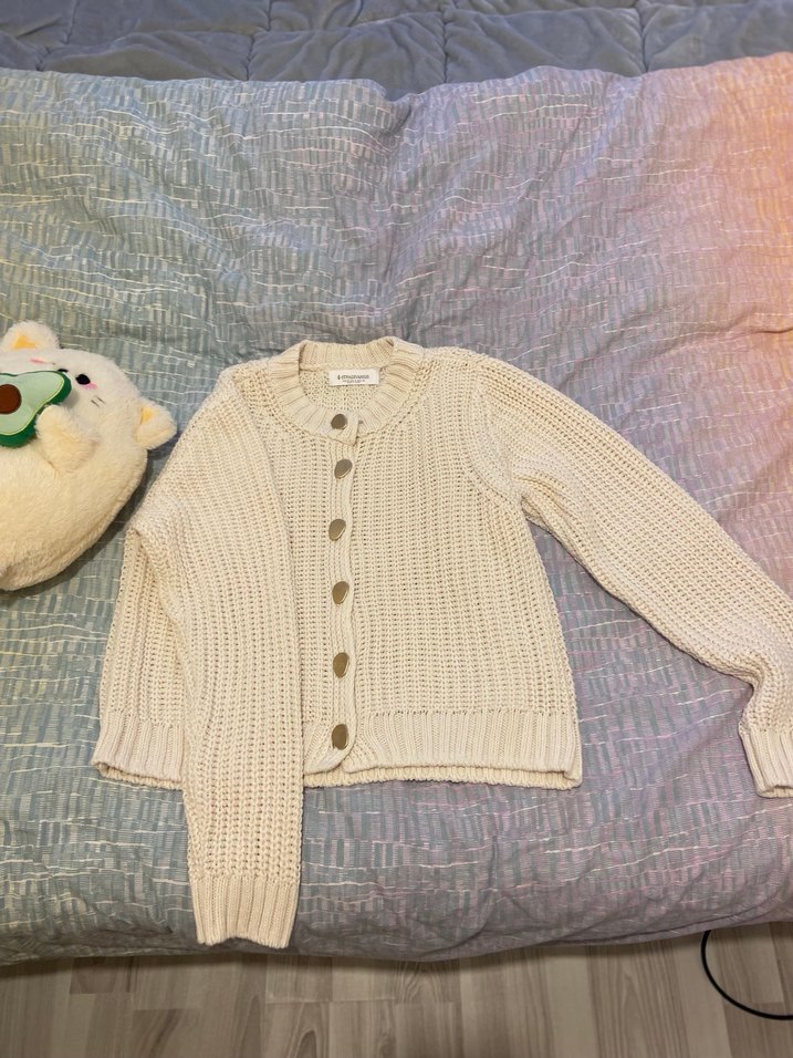 Stradivarius 
 Bej Triko Hırka - Görsel 2