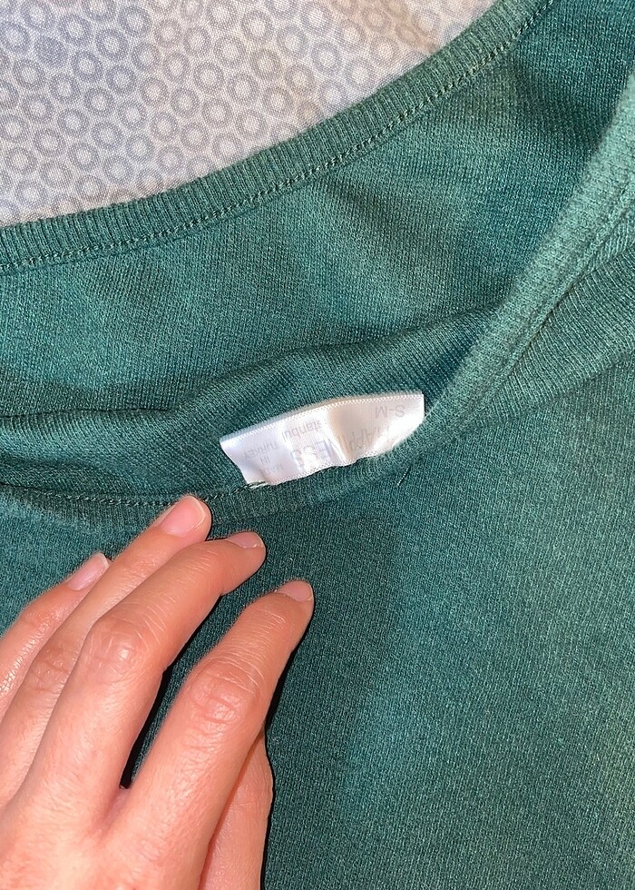 Tek Omzu açık yeşil bluz - Görsel 3