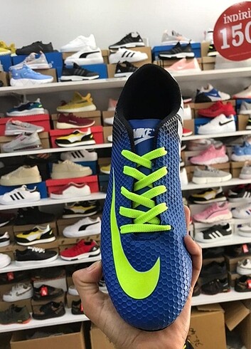 NIKE KRAMPON