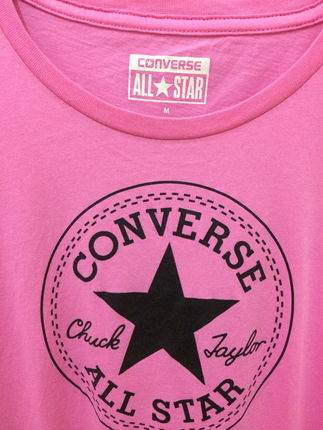 m Beden Converse tişört