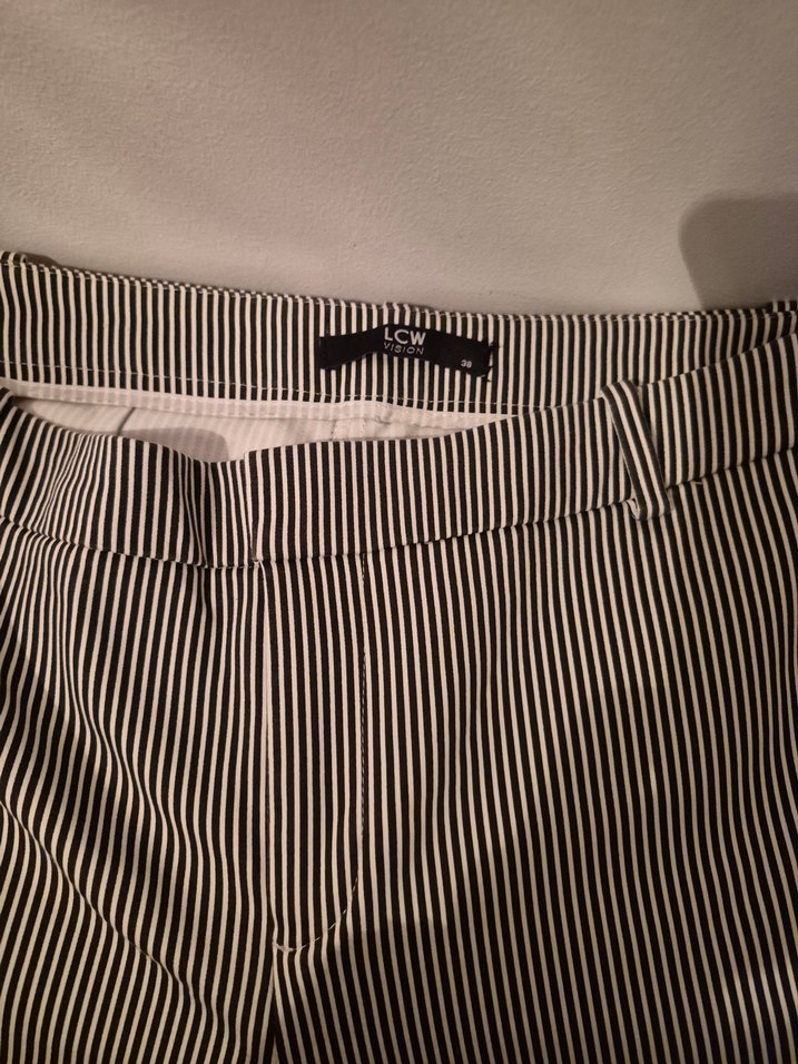 siyah Çizgili Kadın Kumaş Pantolon - Görsel 3