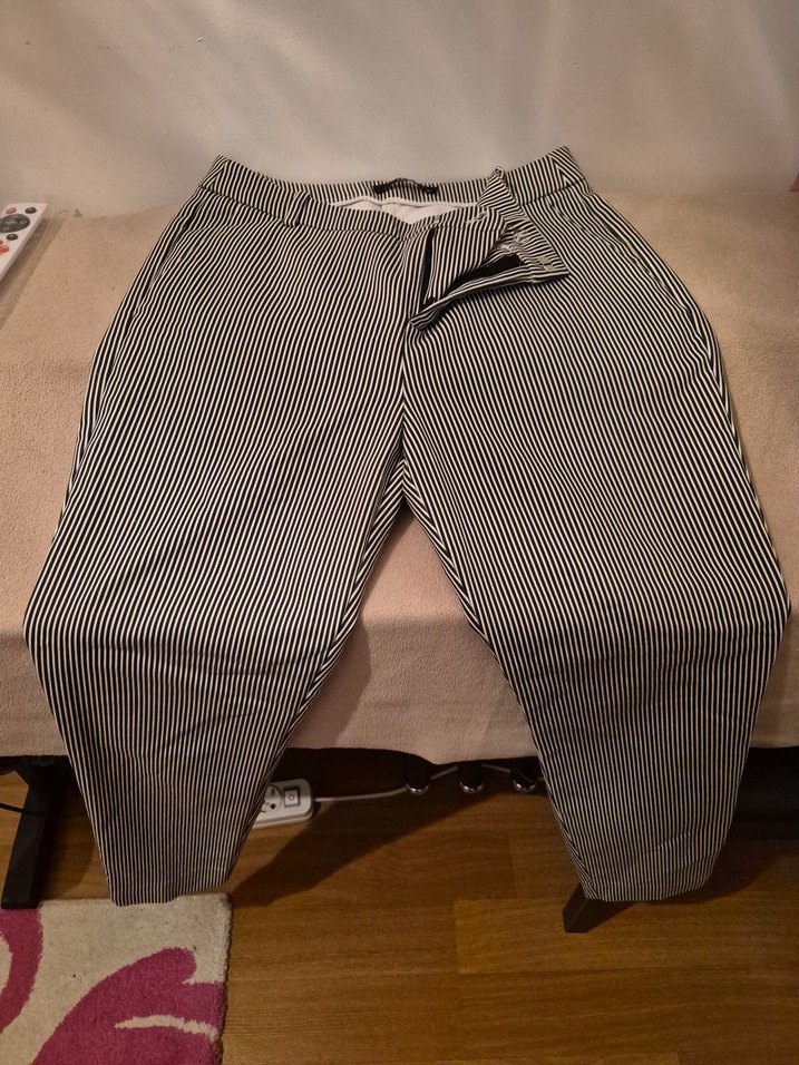 siyah Çizgili Kadın Kumaş Pantolon - Görsel 4