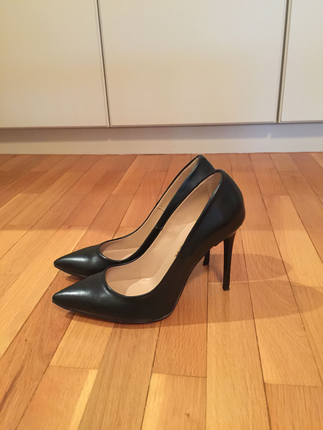 37 Beden SHOE TEK SİYAH STILETTO