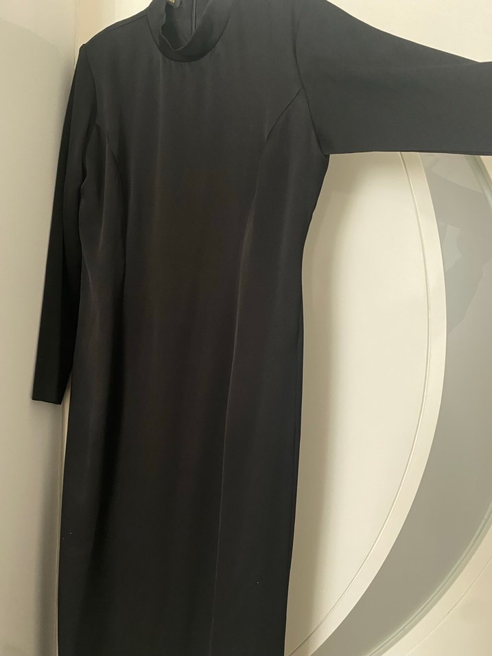 Siyah Uzun Kollu Yüksek Yakalı Uzun Elbise tesettür abiye - Görsel 2