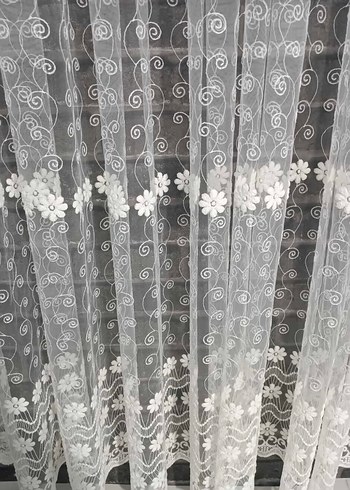 Kırık Beyaz Gül Nakışlı Perde - Görsel 4