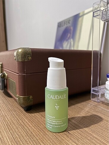 Caudalıe salisilik asit serum