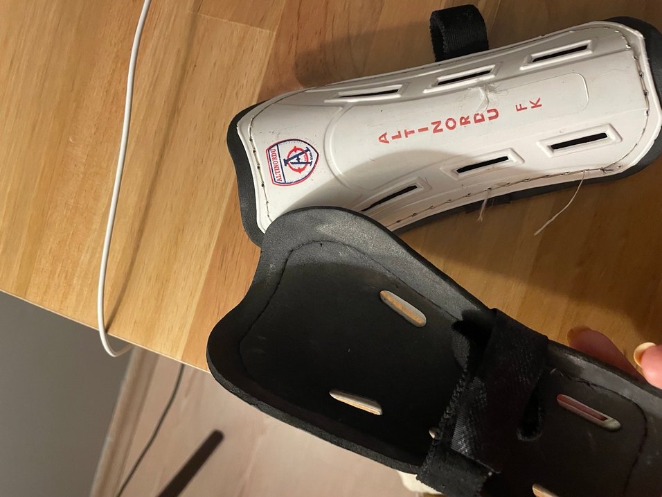 Beyaz Velcro Bantlı Motosiklet Diz Koruyucu - Görsel 2