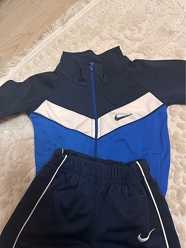 Nike bebek eşofman takımı
