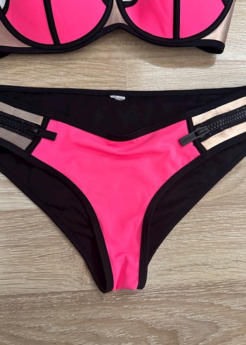 Pembe Modern Mini Bikini Takımı - Görsel 2