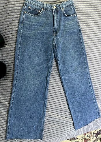 Stradivarius straight Normal Kesim Jean 42 beden - Görsel 3